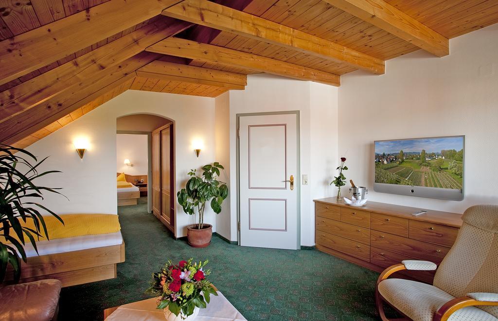Hotel-Restaurant Walserhof Wasserburg Exterior foto